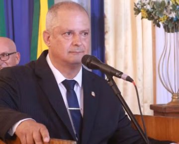 Prefeito de Canguçu (RS) é internado após sofrer AVC durante evento